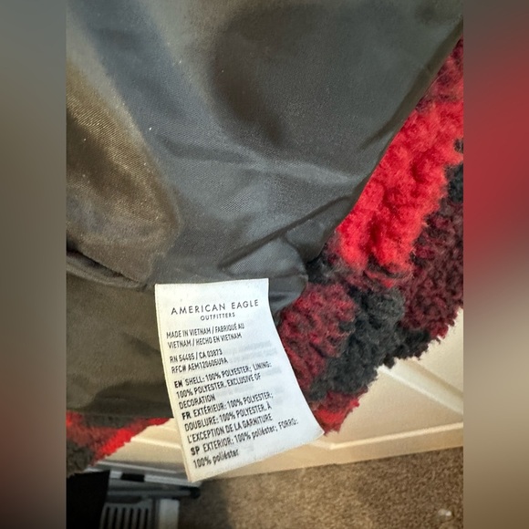 AE Plaid Sherpa Jacket - Picture 10 of 12